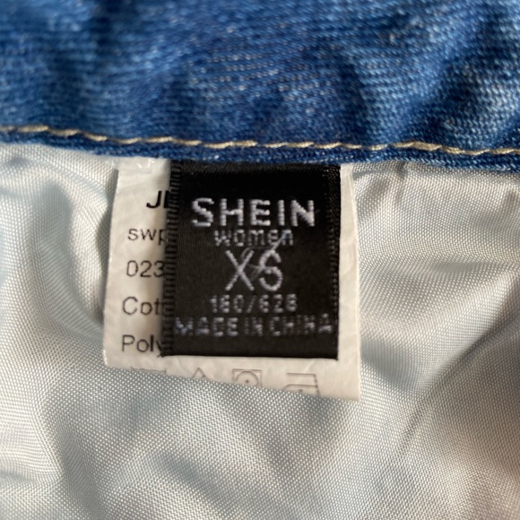 shein - dark blue flare jeans - Picture 3 of 3